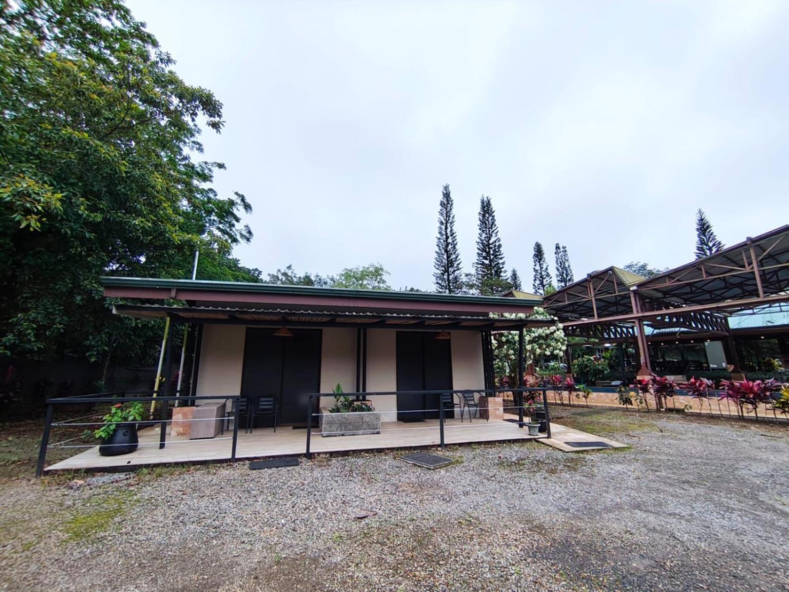 Avita Lodge Quesada  Exterior photo